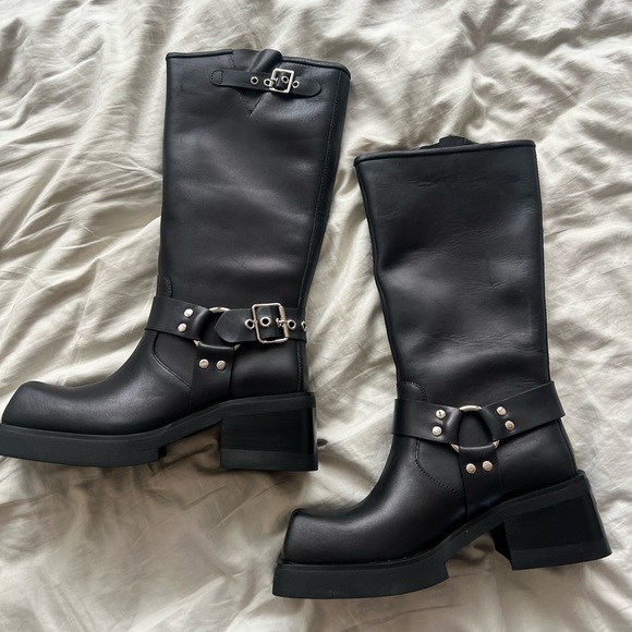 Jeffrey Campbell Corrupt Boots NIB - Picture 5 of 7